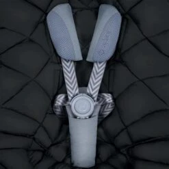 Cybex Snogga 2 Moon Black Fußsack 16 Cybex Snogga 2 Moon Black Fußsack -Bester Babyprodukte Geschäfte cyb 22 int deta snogga2 moob harness print medium